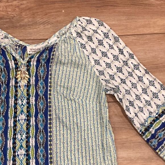 New Direction Women’s Blue and Green Bohemian Top with Rhinestones Size S - Picture 2 of 6